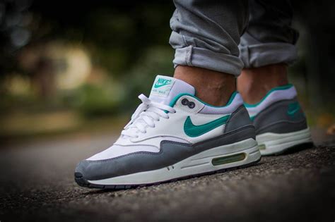 nike air max 1 teal